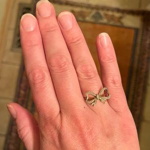 14k Gold Victorian Bow Ring. Vintage!